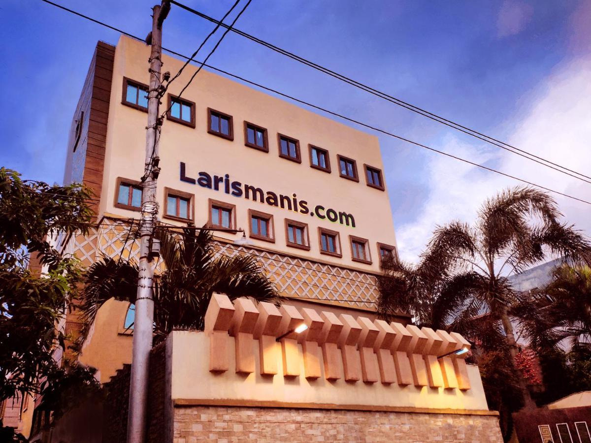 Hotel Syariah Larismanis Semarang Bagian luar foto