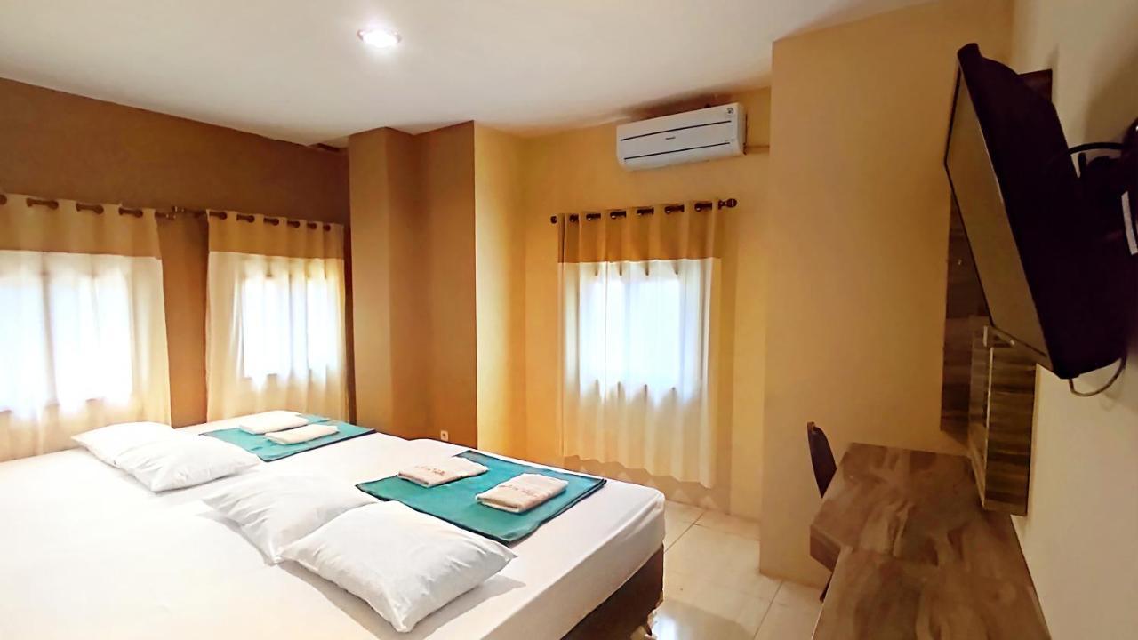 Hotel Syariah Larismanis Semarang Bagian luar foto